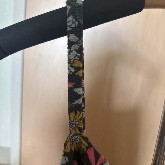 Volcom Happy Dazee Cami Tank Top - Picture 2 of 5